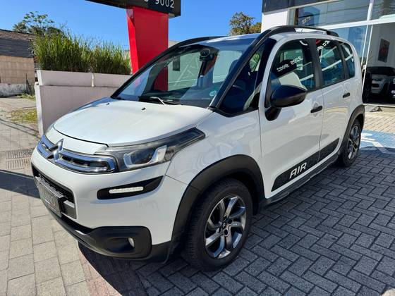 CITROËN AIRCROSS 1.6 FEEL 16V FLEX 4P AUTOMÁTICO CITROËN AIRCROSS 1.6 FEEL 16V FLEX 4P AUTOMÁTICO